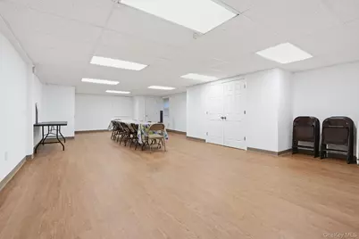 4060 Jerusalem Avenue #1D, Seaford, NY 11783 - Photo 10