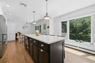 95 Linda Lane W, Riverhead, NY 11901 - Photo 6