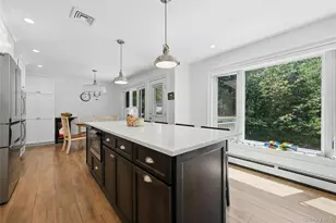 95 Linda Ln W, Riverhead, NY 11901 - Photo 6