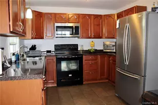 5834 Albany Post Rd, Cortlandt Manor, NY 10567 - Photo 2