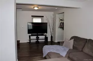 5834 Albany Post Rd, Cortlandt Manor, NY 10567 - Photo 6
