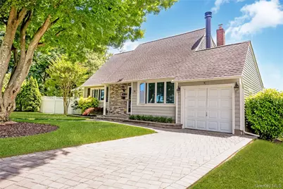 34 Ridge Road, Farmingdale, NY 11735 - Photo 4