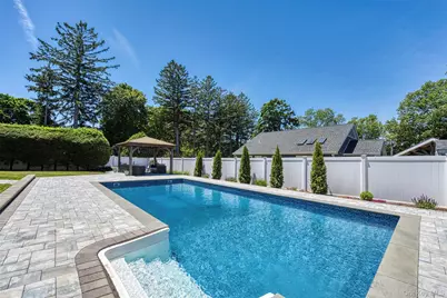 19 Alyssum Avenue, Huntington, NY 11743 - Photo 6