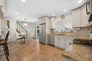 19 Alyssum Ave, Huntington, NY 11743 - Photo 12