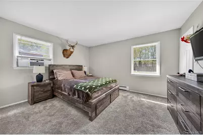 489 Rowlinson Drive, Shirley, NY 11967 - Photo 6