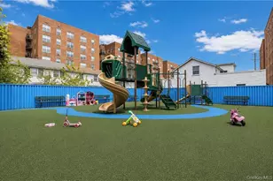 1213 Avenue Z, Brooklyn, NY 11235 - Photo 14