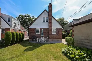 81-52 249th St, Bellerose, NY 11426 - Photo 28