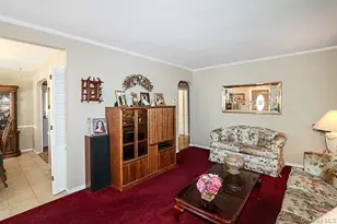 81-52 249th St, Bellerose, NY 11426 - Photo 4