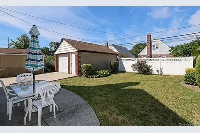 8152 249th Street, Bellerose, NY 11426 - Photo 26