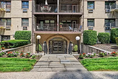2241 Palmer Avenue #1D, New Rochelle, NY 10801 - Photo 1