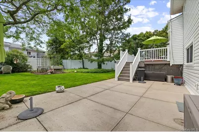 964 Cherrywood Drive, Baldwin, NY 11510 - Photo 26