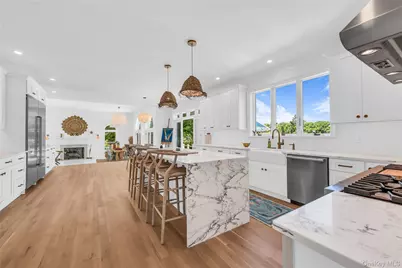 68 S Howells Point Road, Bellport, NY 11713 - Photo 10