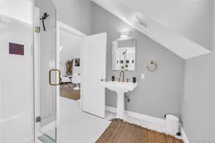 68 S Howells Point Rd, Bellport, NY 11713 - Photo 38