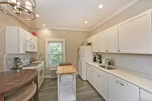 163/165 Lincoln Ave, Rockville Centre, NY 11570 - Photo 16