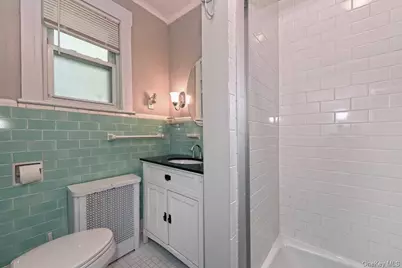 163/165 Lincoln Avenue, Rockville Centre, NY 11570 - Photo 24
