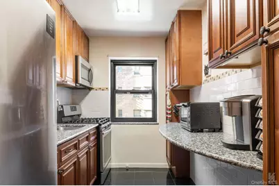 34-10 94th Street #3D, Jackson Heights, NY 11372 - Photo 6