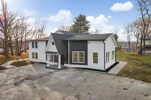 39 Overland Dr, Wallkill, NY 12589 - Photo 2