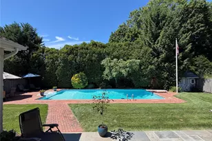 13 Darby Pl, Glen Head, NY 11545 - Photo 30
