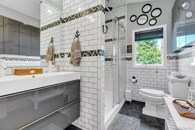 953 Karshick Street, Bohemia, NY 11716 - Photo 12