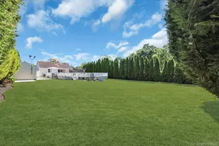 953 Karshick St, Bohemia, NY 11716 - Photo 24
