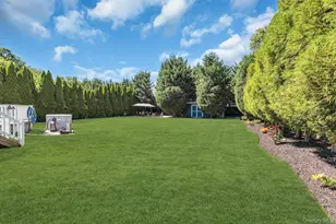 953 Karshick St, Bohemia, NY 11716 - Photo 32