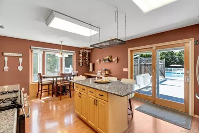 953 Karshick Street, Bohemia, NY 11716 - Photo 10