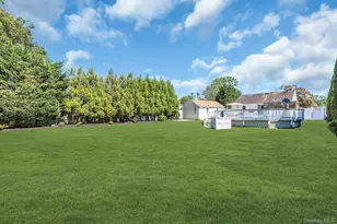 953 Karshick St, Bohemia, NY 11716 - Photo 30
