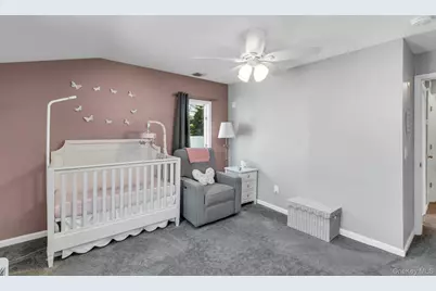 953 Karshick Street, Bohemia, NY 11716 - Photo 14