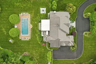 48 Tammys Ln, Syosset, NY 11791 - Photo 36