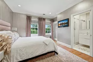 48 Tammys Ln, Syosset, NY 11791 - Photo 14