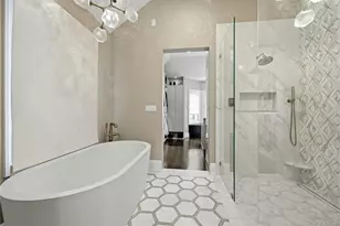 48 Tammys Ln, Syosset, NY 11791 - Photo 10