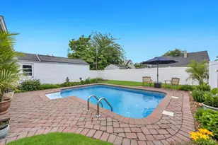 66 Vincent Rd, Hicksville, NY 11801 - Photo 32