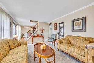 66 Vincent Rd, Hicksville, NY 11801 - Photo 12