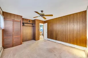 53 Bridle Ln, Hicksville, NY 11801 - Photo 12