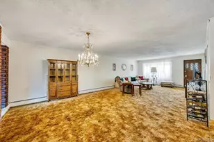 53 Bridle Ln, Hicksville, NY 11801 - Photo 6