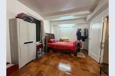 1670 Metropolitan Avenue #3F, Bronx, NY 10462 - Photo 2
