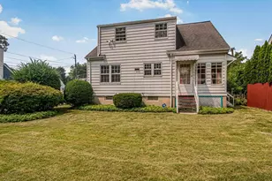 37 Poe St, Hartsdale, NY 10530 - Photo 26