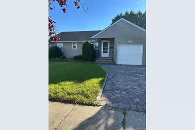 [Address not provided], Farmingdale, NY 11735 - Photo 2