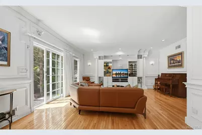 6 Thunder Road, Miller Place, NY 11764 - Photo 20
