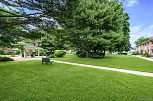 2453 Union Blvd, Islip, NY 11750 - Photo 12