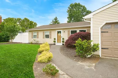 2 Michael Avenue, Bellport, NY 11713 - Photo 30
