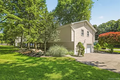 42 Sandy Brook Drive, Spring Valley, NY 10977 - Photo 40