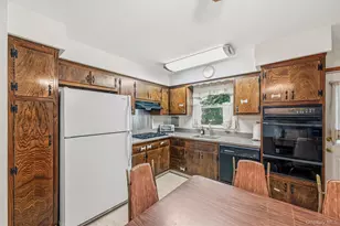 42 Sandy Brook Dr, Spring Valley, NY 10977 - Photo 14