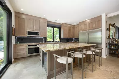 215 Smith Road, Poughkeepsie, NY 12603 - Photo 6