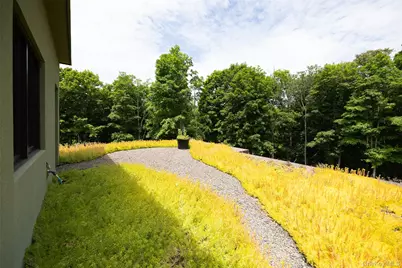 215 Smith Road, Poughkeepsie, NY 12603 - Photo 26