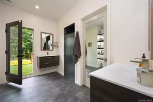 215 Smith Rd, Poughkeepsie, NY 12603 - Photo 22