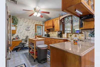 105 S Chapel Hill Road, Highland, NY 12528 - Photo 6