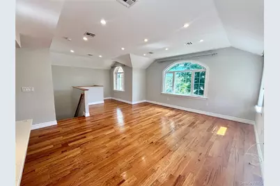249-11 147th Road #2nd Floor, Rosedale, NY 11422 - Photo 4