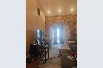 35 Anchor #F, Freeport, NY 11520 - Photo 2