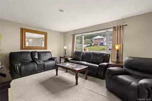 24 Walnut St, Coram, NY 11727 - Photo 8